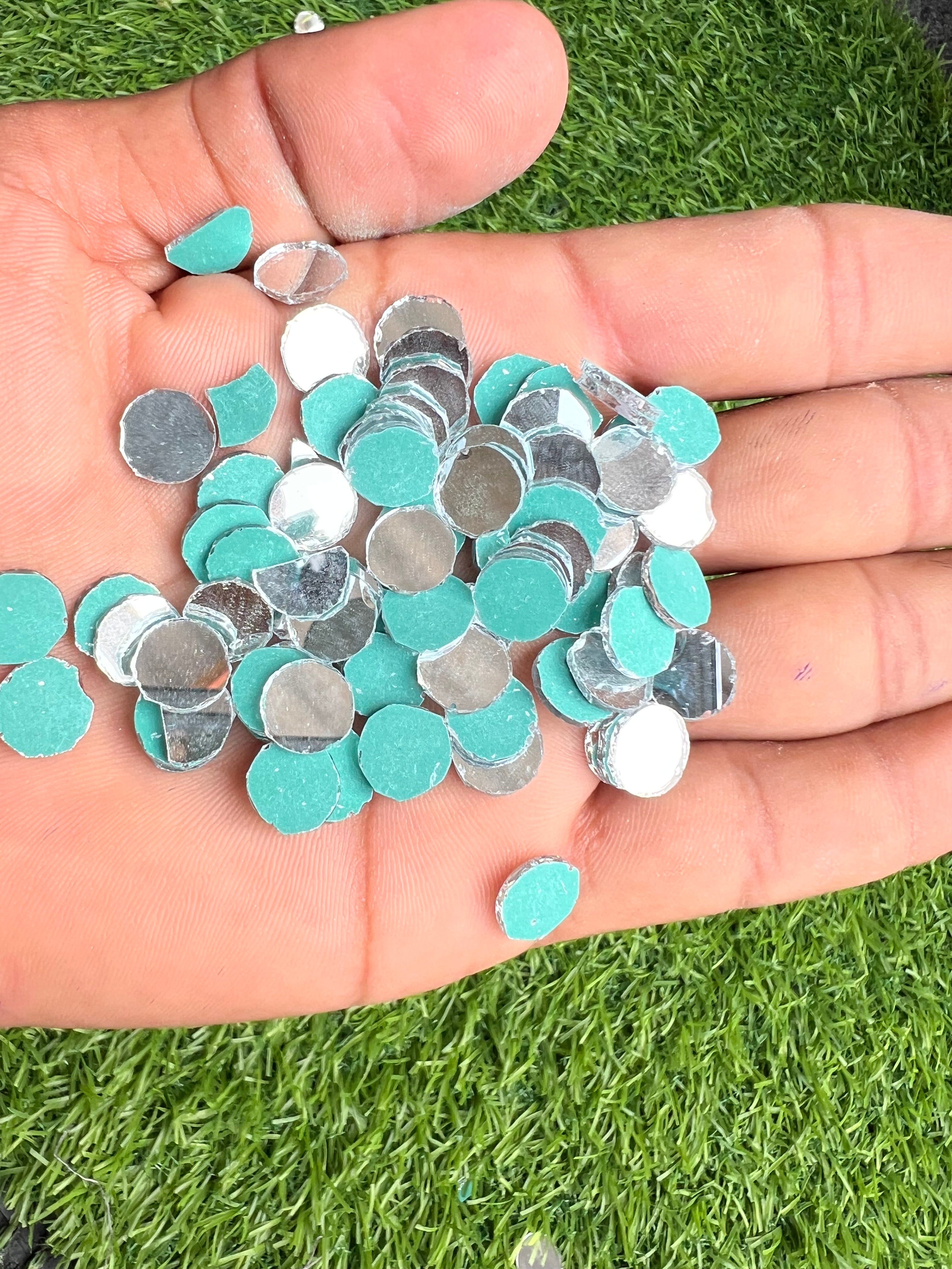 White Mirror Collection