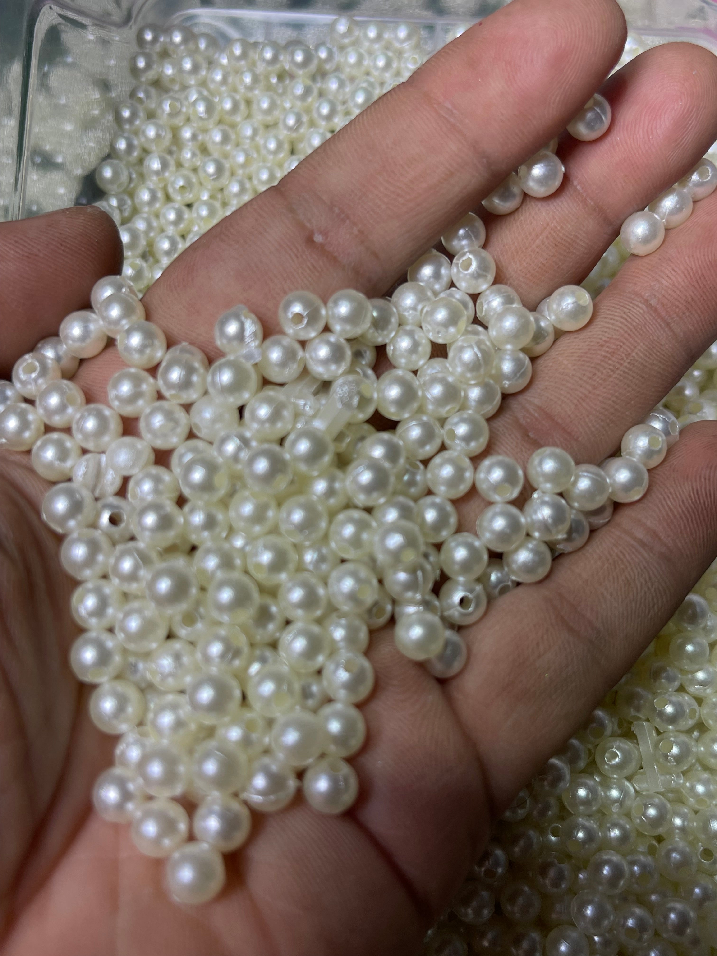 Pearl Beads White