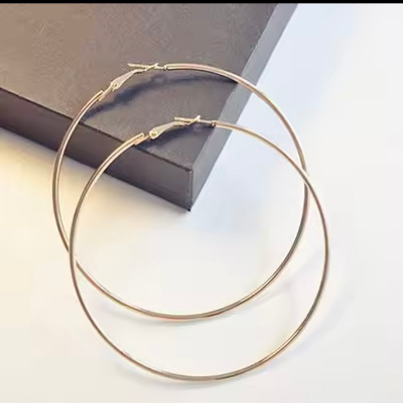 Earrings 1inch