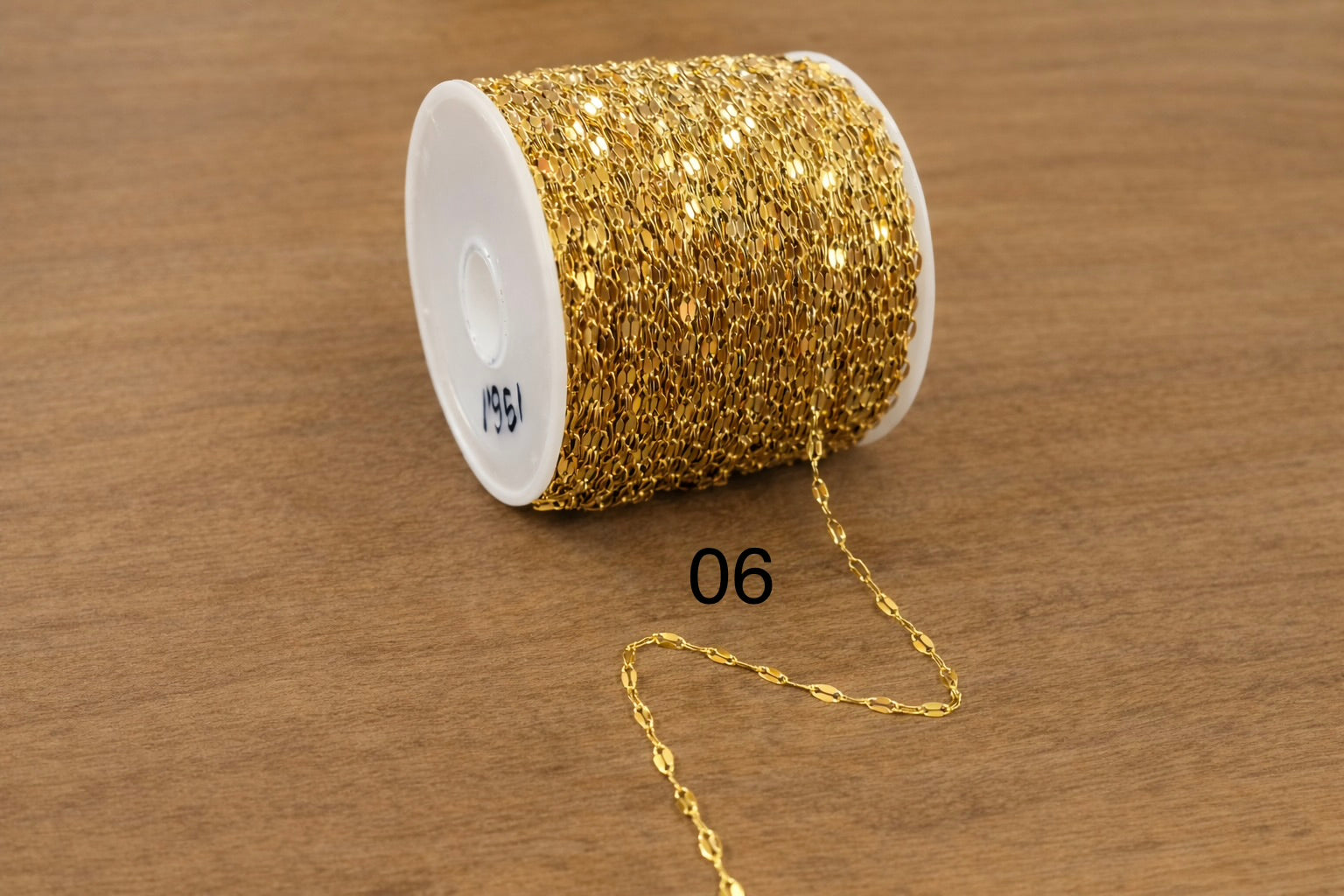 (06)_ Stainless 0.2x2x3mm Golden Chain