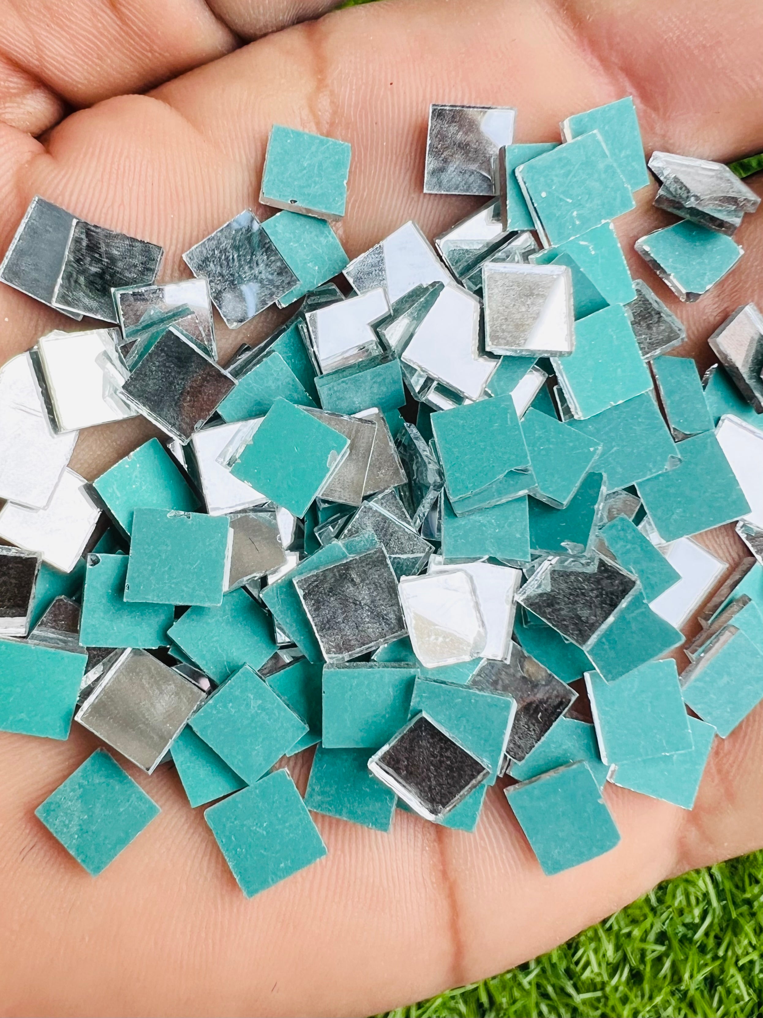 White Mirror 12x12mm