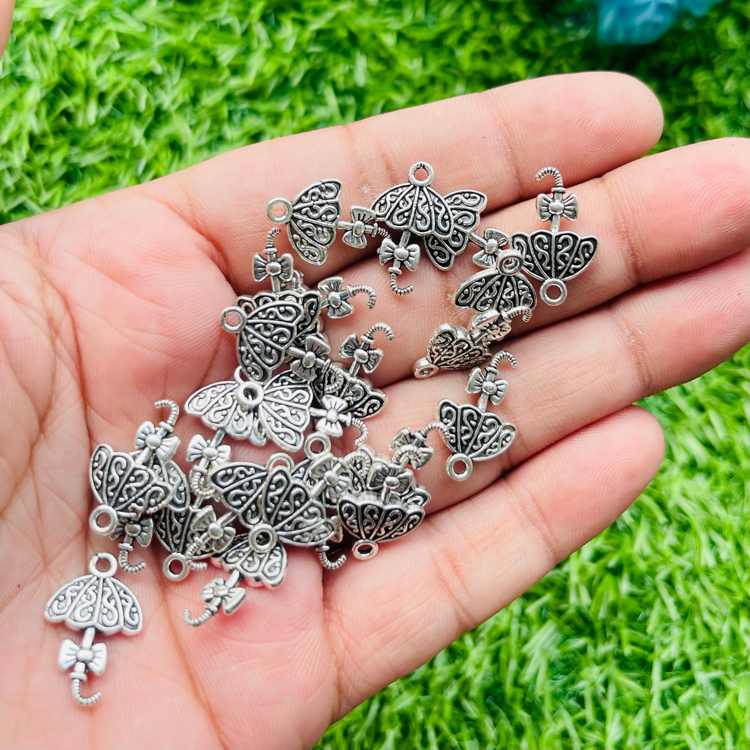 Charms pendant
