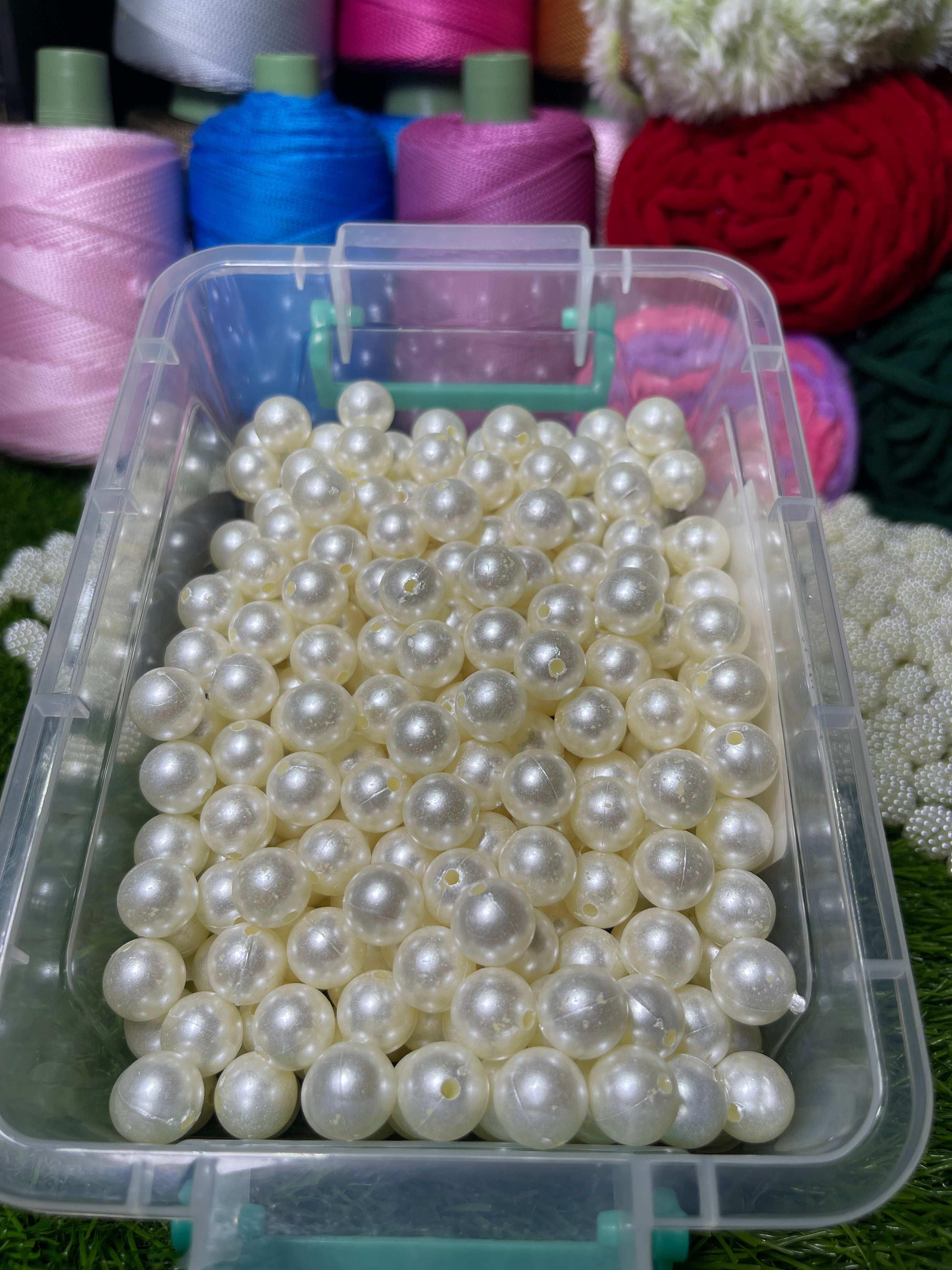 Pearl beads white 12mm