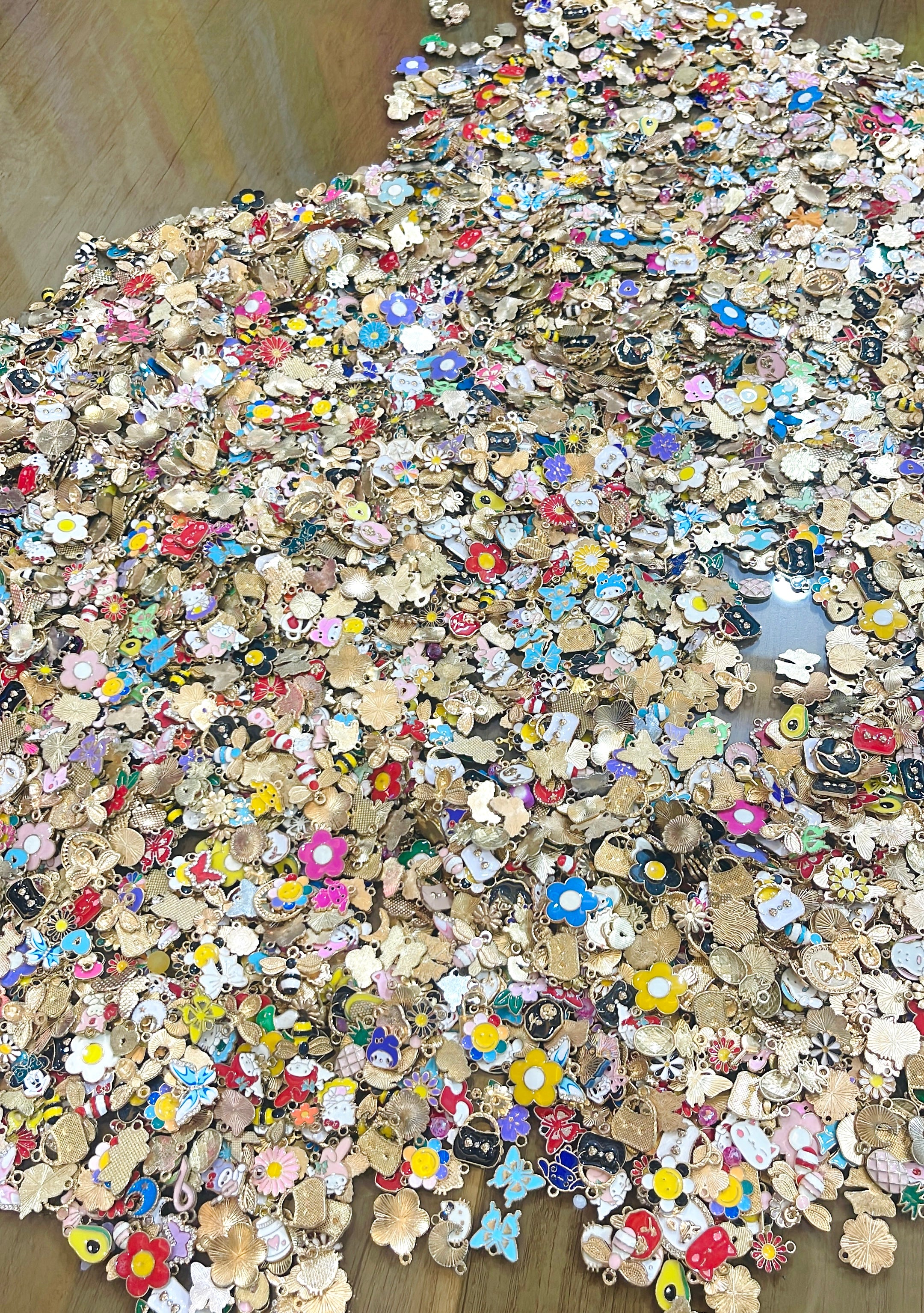 Mix Random Charms Deal