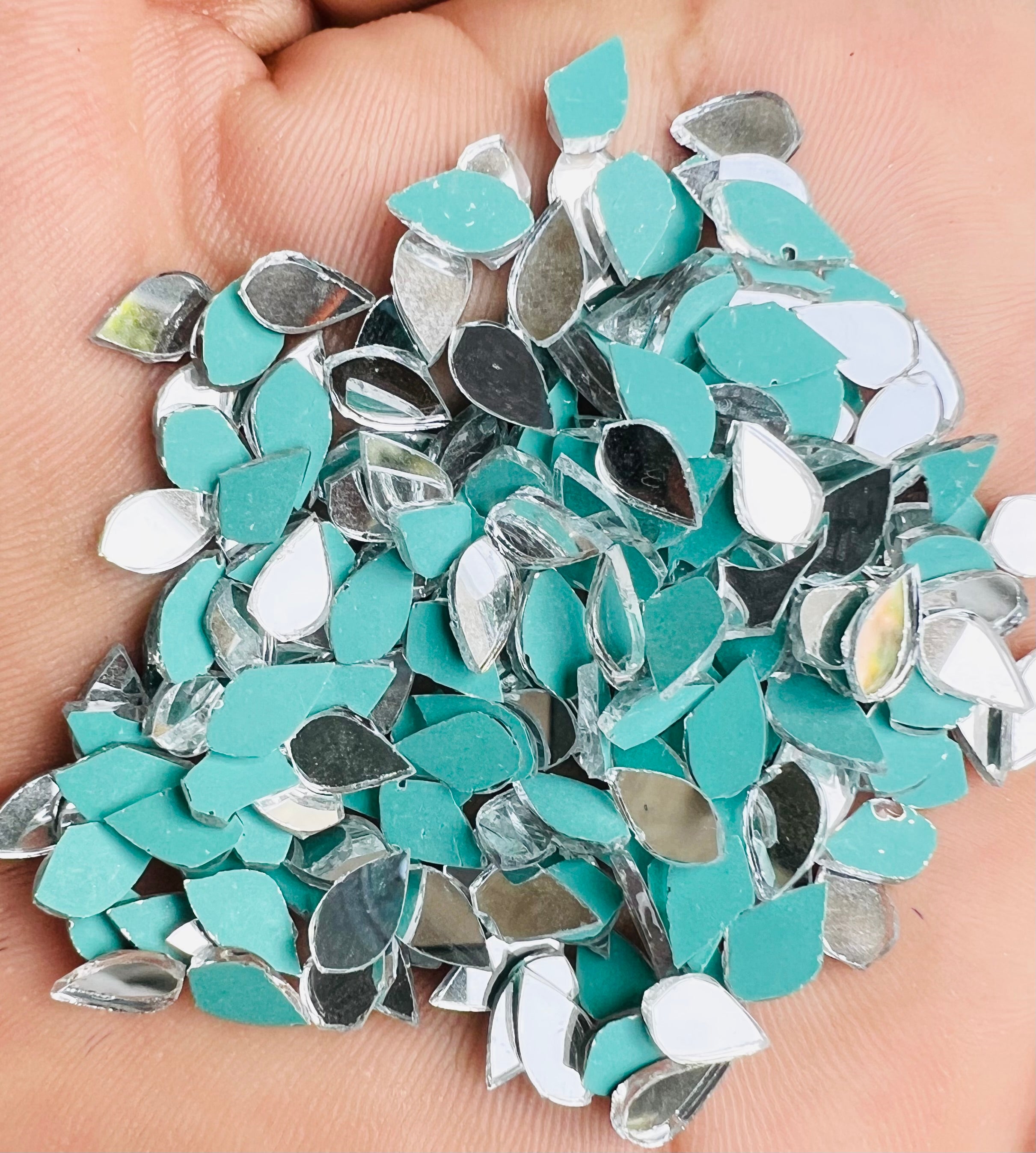 White Mirror Drop 5x8mm