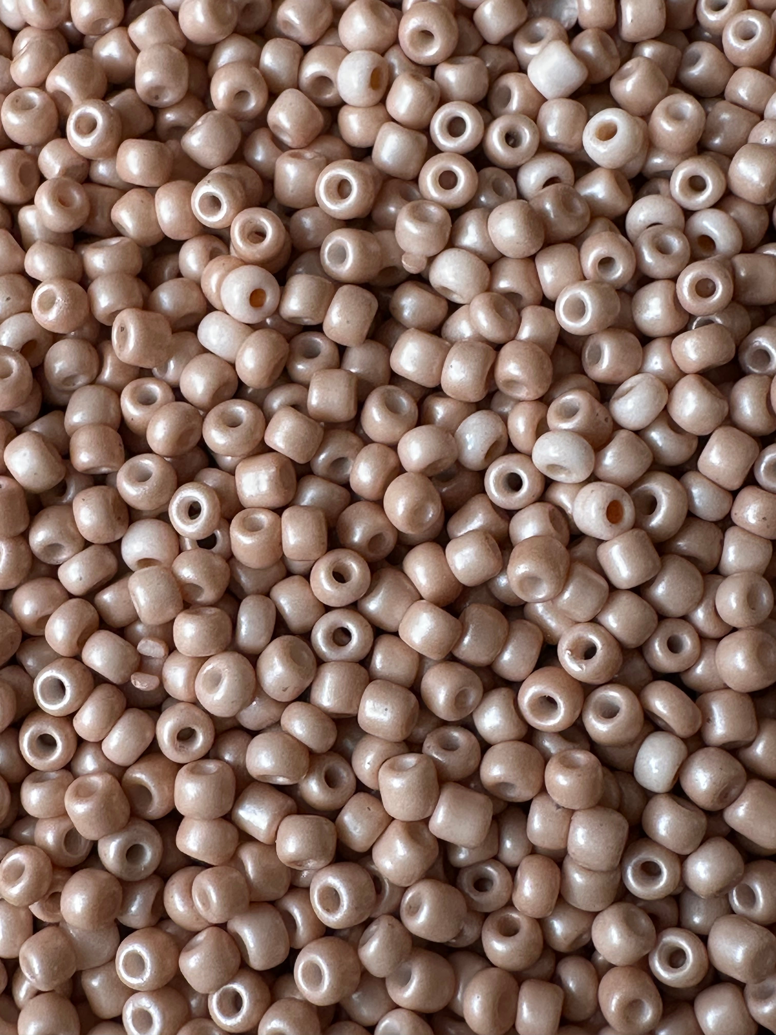 Podmoti seed beads