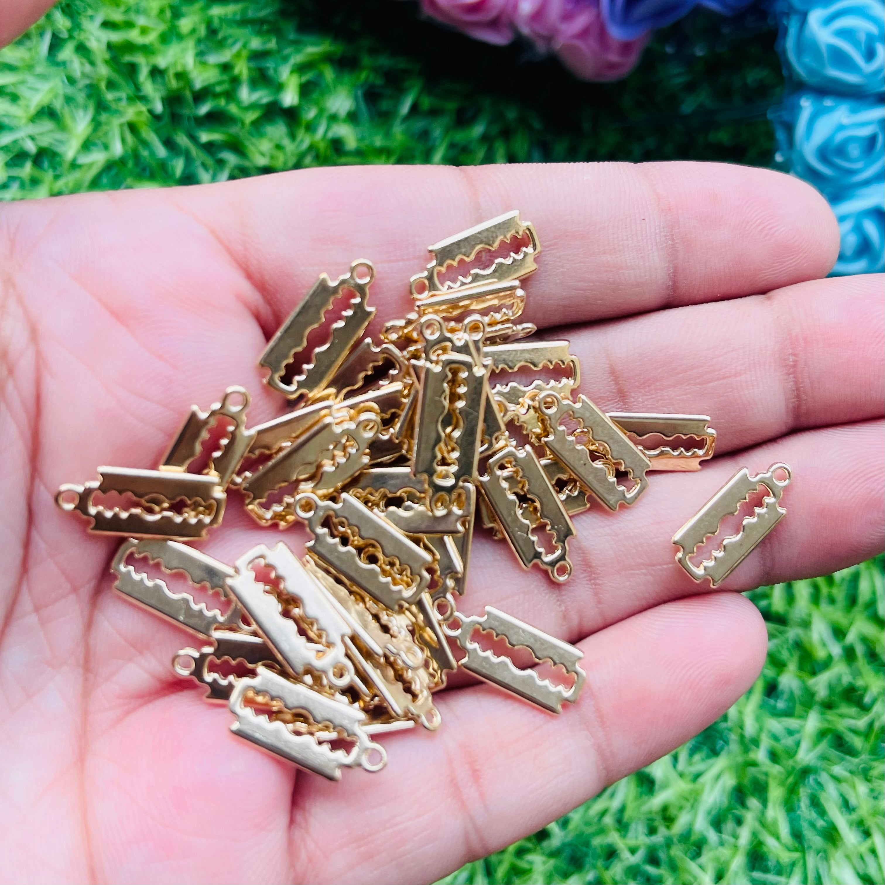 Charms pendant